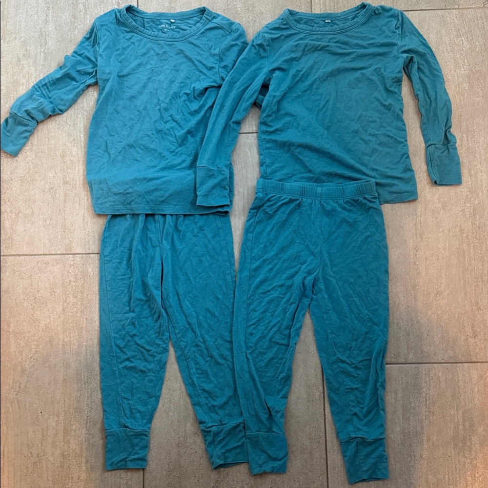 Posh Peanut Teal Long-Sleeve Kids Pajama Set - Solid Teal